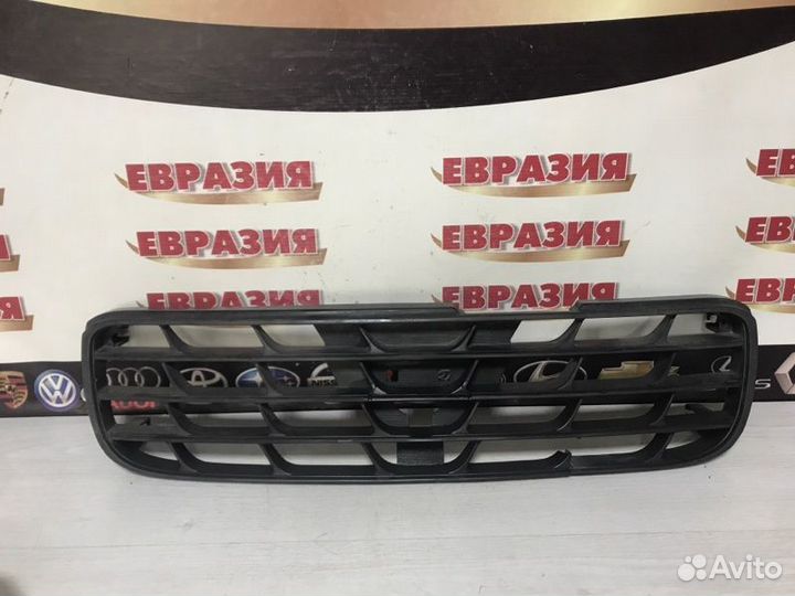 Решетка радиатора Nissan Expert VEW11 YD22DD 2000