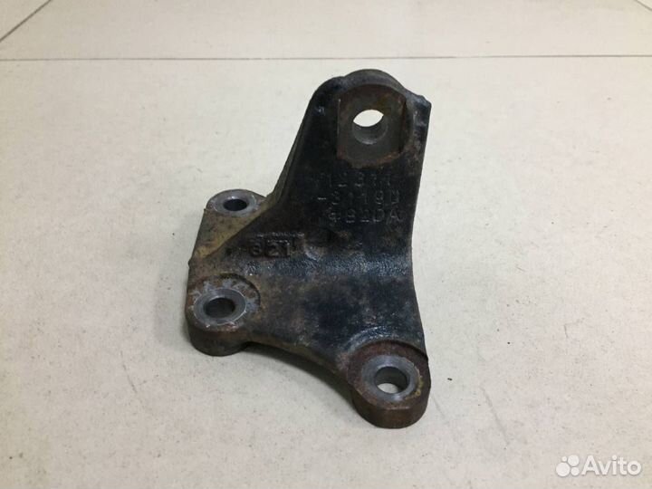 Кронштейн двигателя правый Lexus RX200t/RX300/RX350/RX350L/RX450h/RX450hL