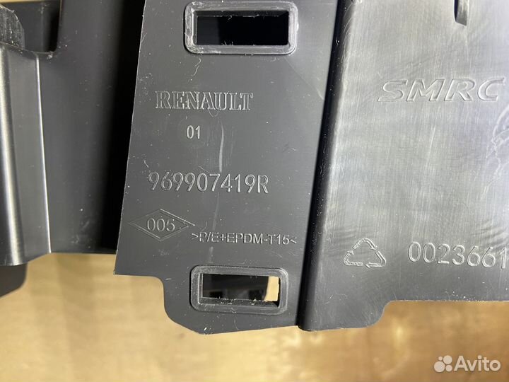 Центральная консоль Рено Каптюр