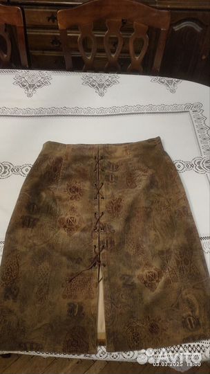 Юбка вельветовая с рисунком