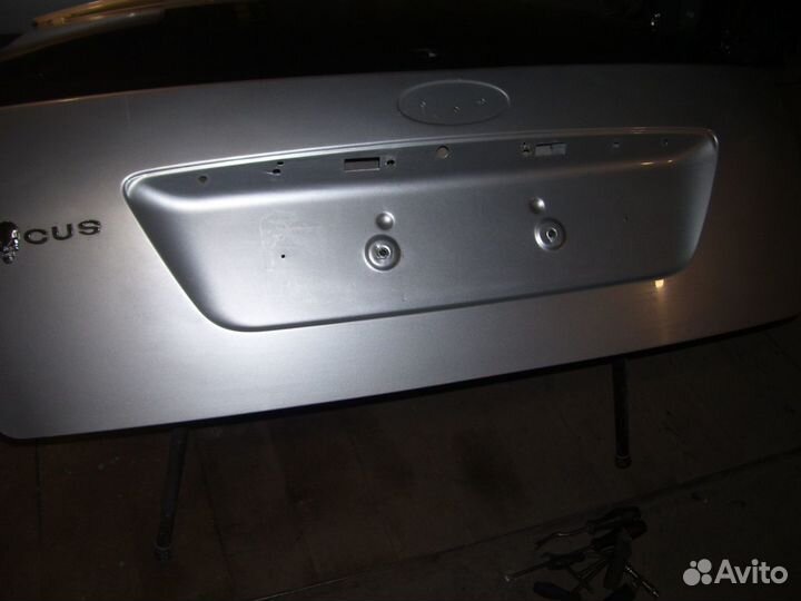 Форд фокус 2 крышка багажника со стеклом