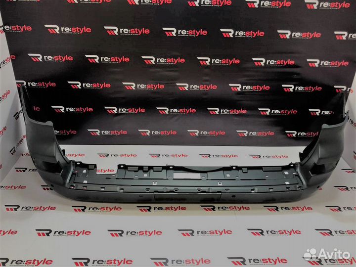 Бампер задний Lexus LX570 12-15г Под покраску