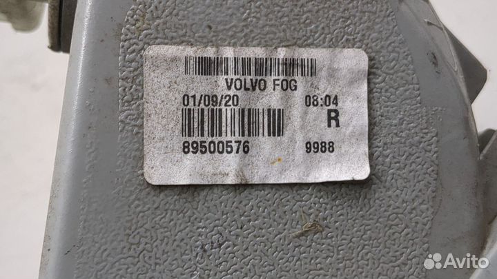 Фонарь противотуманный правый Volvo XC60