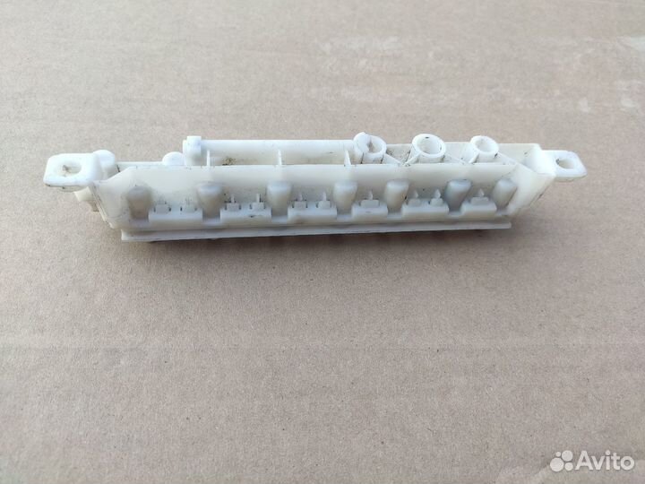 Распределитель вакуумный Mercedes W140