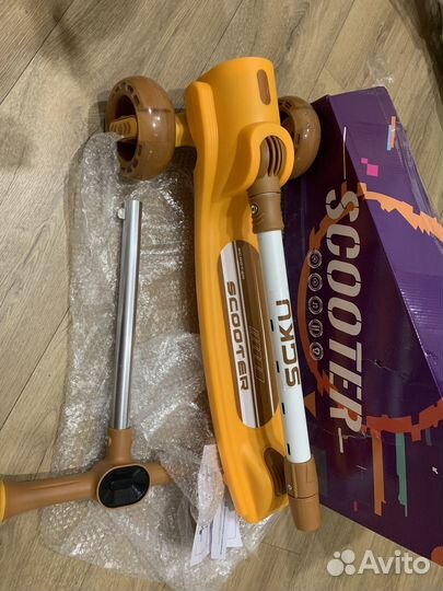 Самокат детский новый