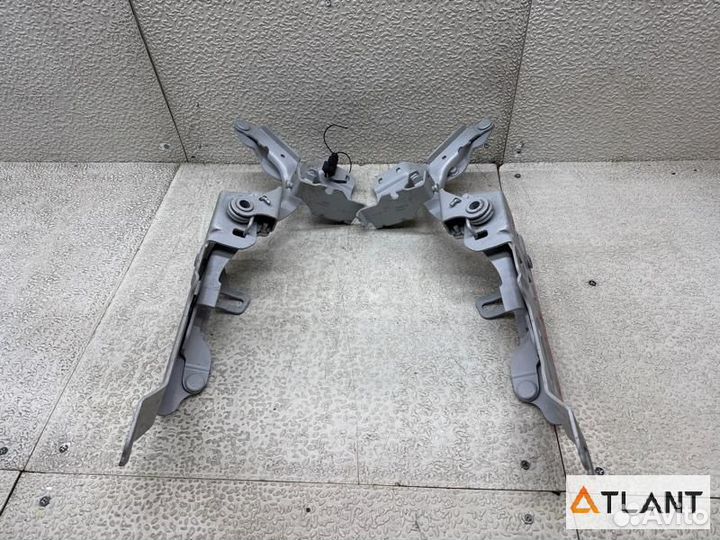 Петля капота BMW 2-series active tourer