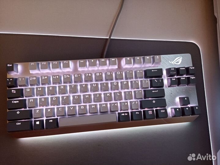 Игровой пк с монитором клавой и мышкой