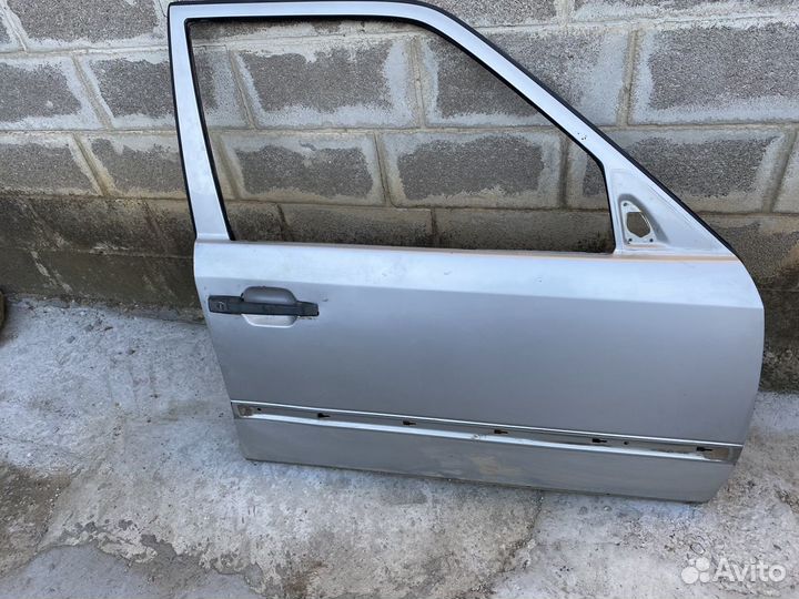 Дверь правая w124