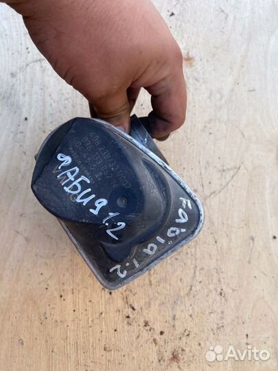 Дроссельная заслонка Skoda Fabia