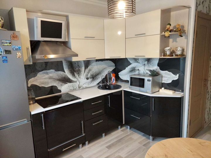 2-к. квартира, 53 м², 2/9 эт.