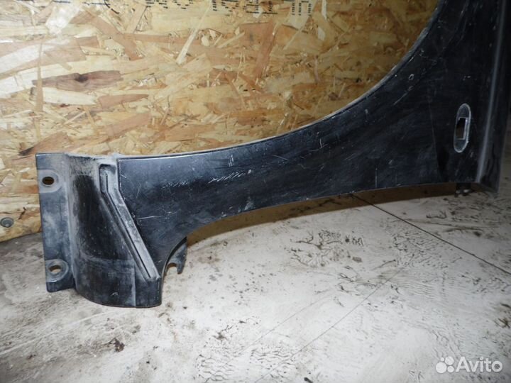 Переднее левое крыло рено символ клио