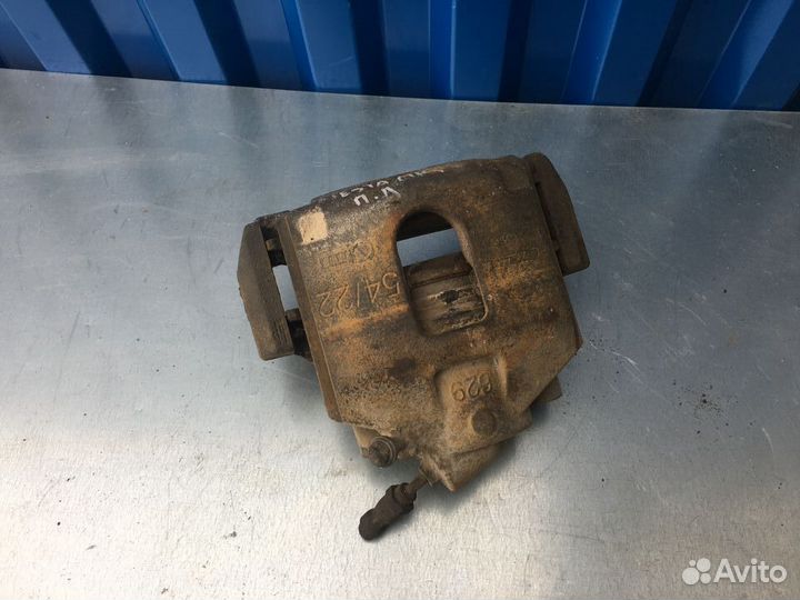 Суппорт передний правый левый Форд Фиеста Mk5 Mk 5