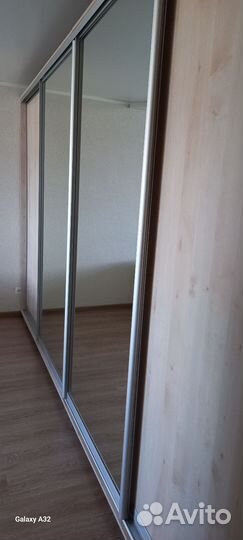 Шкаф купе с зеркалом