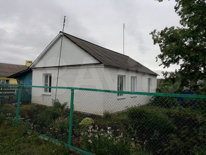 Дом 63 м² на участке 8 сот.