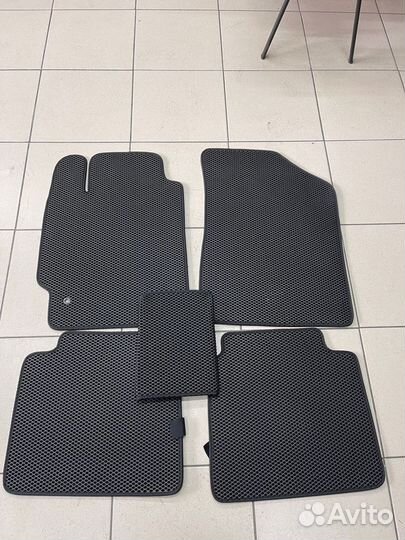 Автоковрики EVA Toyota Camry 2006- V40