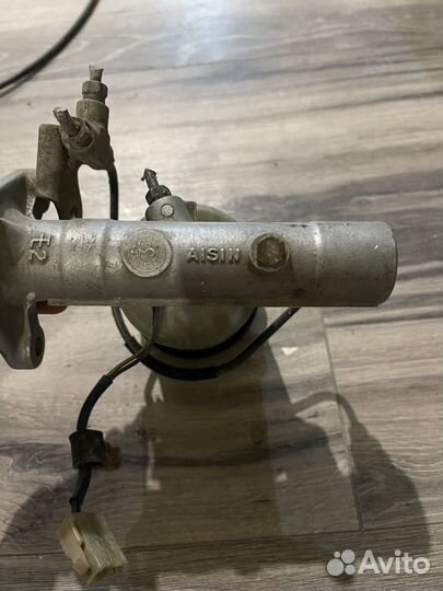 Главный тормозной цилиндр Toyota Carina 2