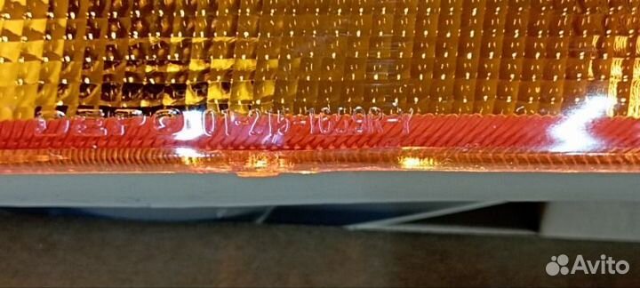 Поворотник правый Nissan Vanette