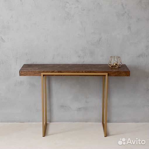 Интерьерная консоль