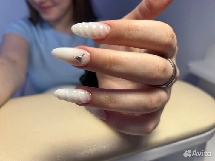 Маникюр наращивание