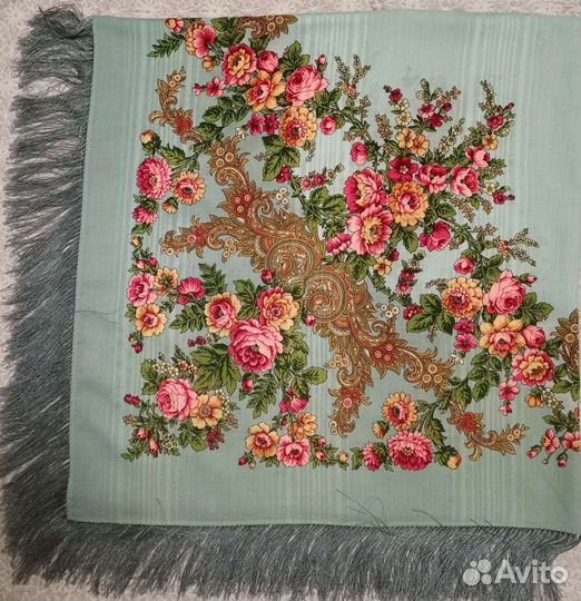 Павловопосадский платок с просновками