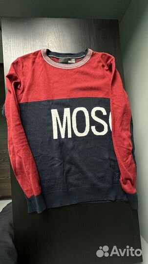Продам оригинальный свитер Moschino размер S