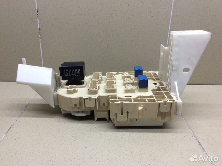 Блок предохранителей салонный Suzuki Sx4 седан