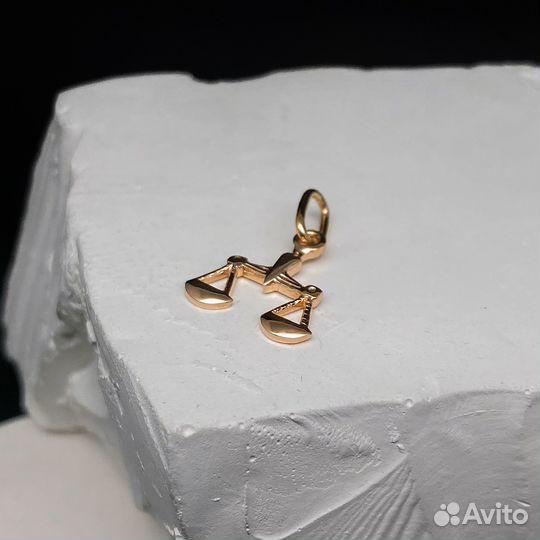 Золотая подвеска 585пр. вес: 0,92гр