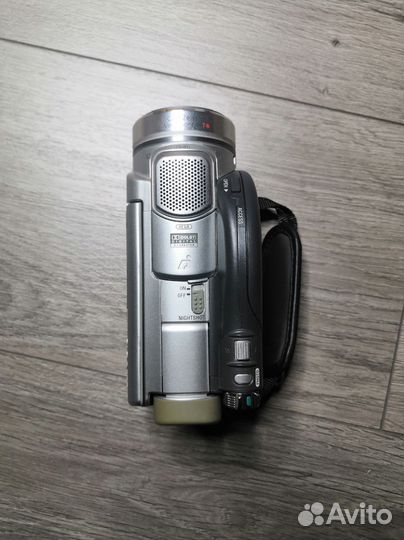 Видеокамера Sony DCR - DVD505