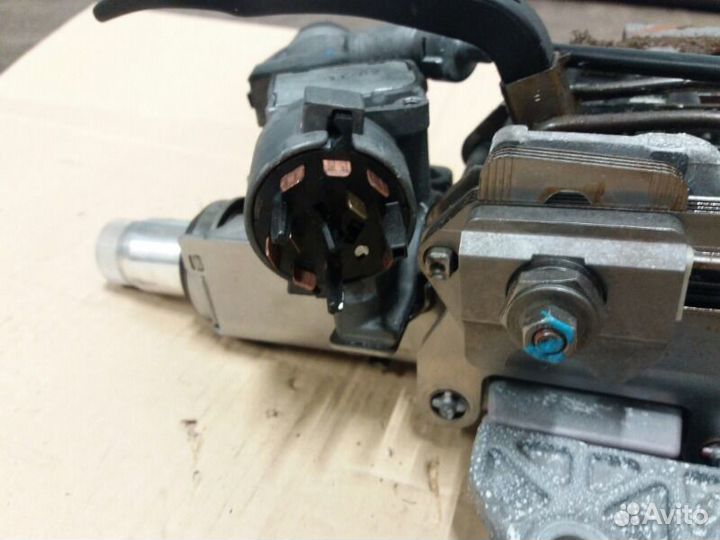 Колонка рулевая и замок зажигания Audi A4 B6 B7