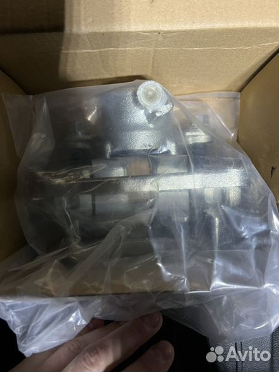 Суппорта комплект 2 передних и 2 задних Prado 120