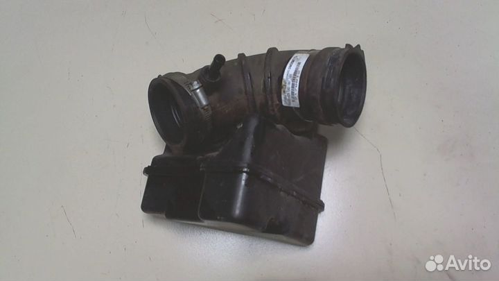 Патрубок воздушного фильтра Mazda 626, 1995