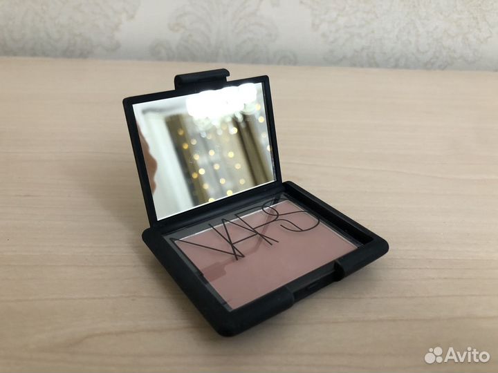 Румяна nars в оттенке behave