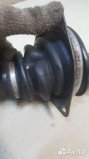 Ось привод шрус передний левый Renault Laguna