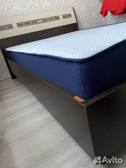 Кровать двухспальная 140 200