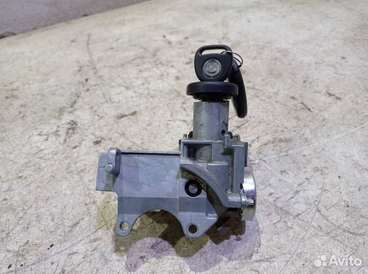 Замок зажигания Кадиллак