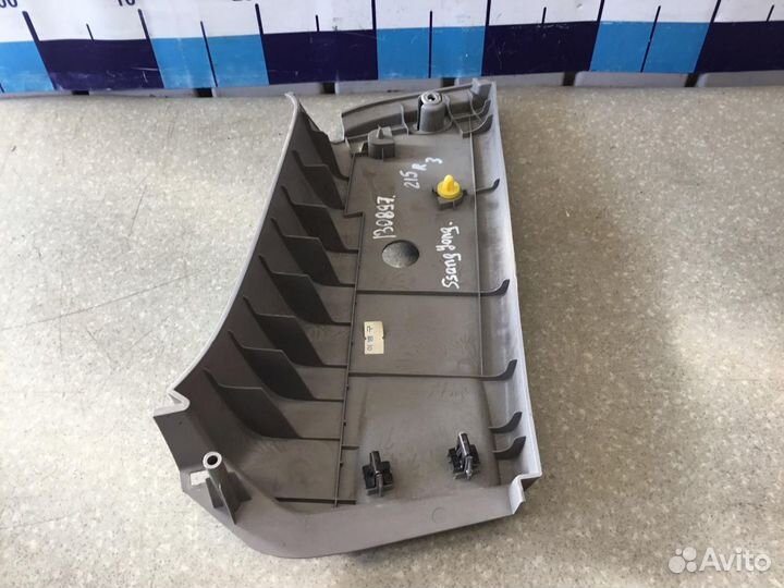 Обшивка задней стойки правая Ssang Yong Kyron 2005