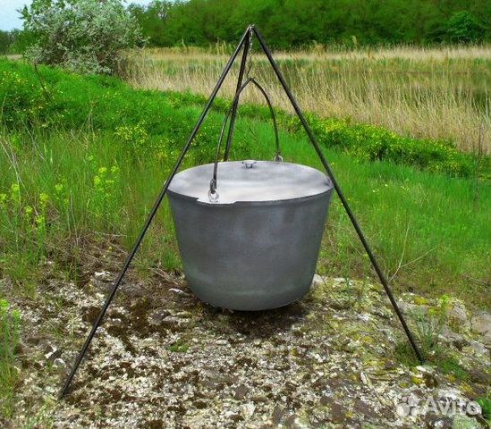 Котёл чугунный походный об. 15 литров 