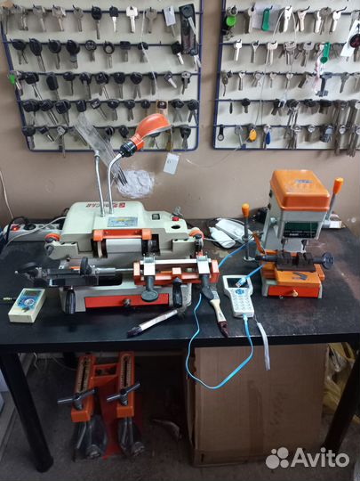 Продам бизнес ремонт обуви и изготовление ключей