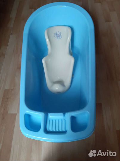 Ванночка для купания с горкой