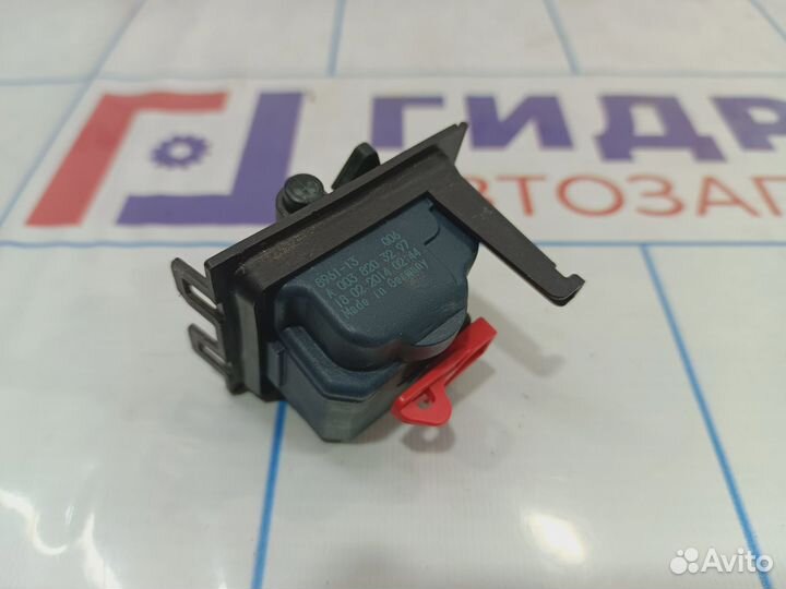 Активатор замка крышки бензобака Mercedes-Benz CLA