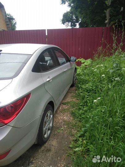 Hyundai Solaris 1.4 AT, 2011, 290 000 км