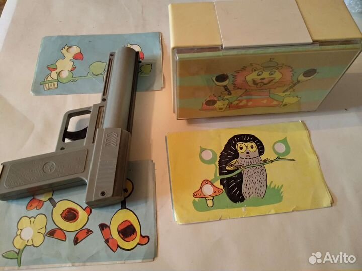 Игрушка Пистолет световой СССР