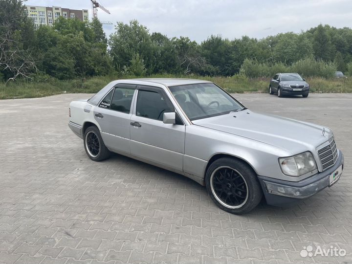 Mercedes-Benz W124 2.2 AT, 1993, 340 000 км