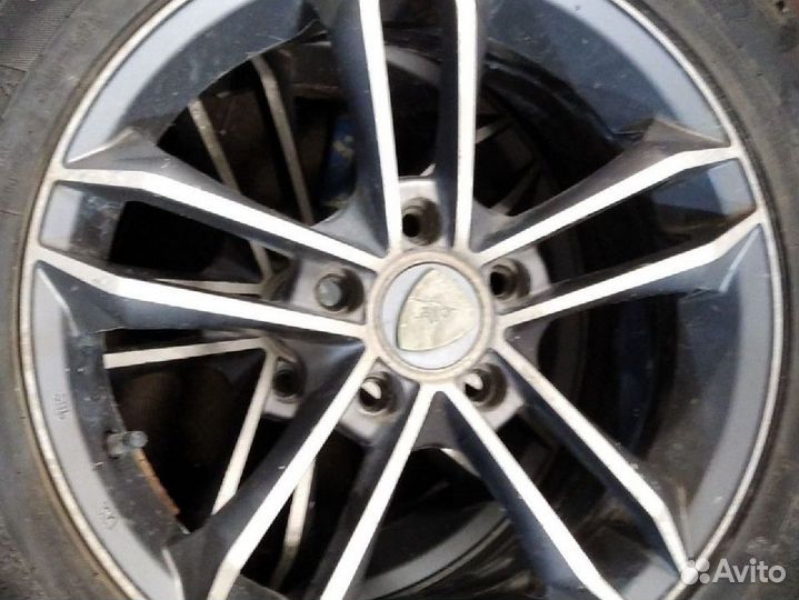 Goodyear Ultragrip 600 205/55 R16 94T