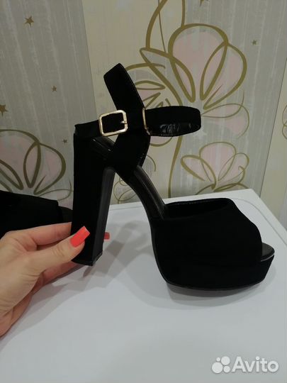 Босоножки женские, 39