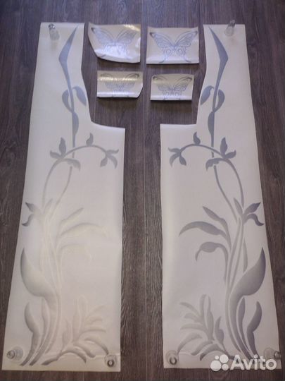 Наклейка интерьерная