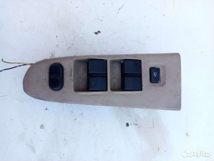 Блок стеклоподъемников мазда 626 GF USA