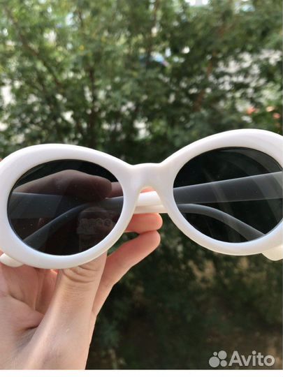 Солнцезащитные очки в стиле Курта Кобейна