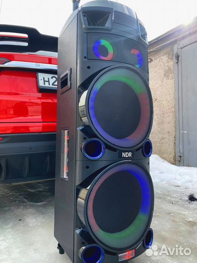 Беспроводная караоке колонка Partybox 3000