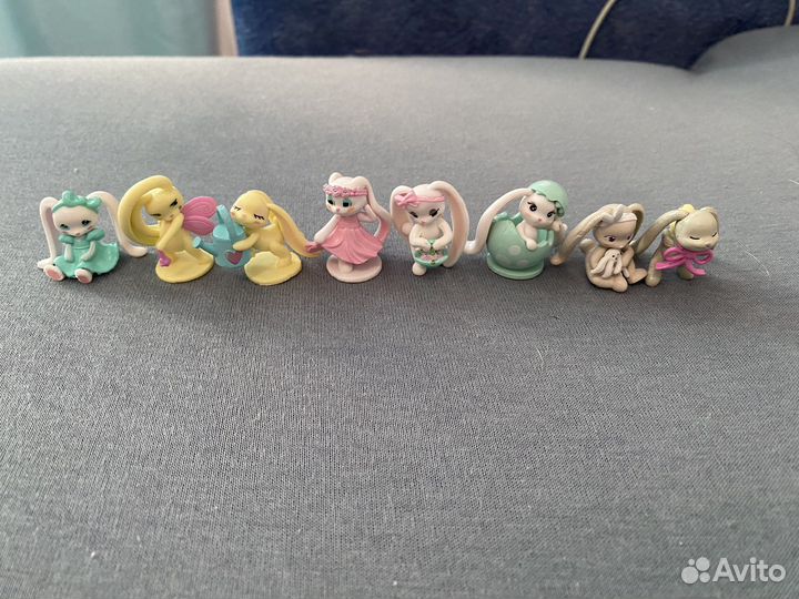 Весенние зайки Пиглет из шаров чупа чупс